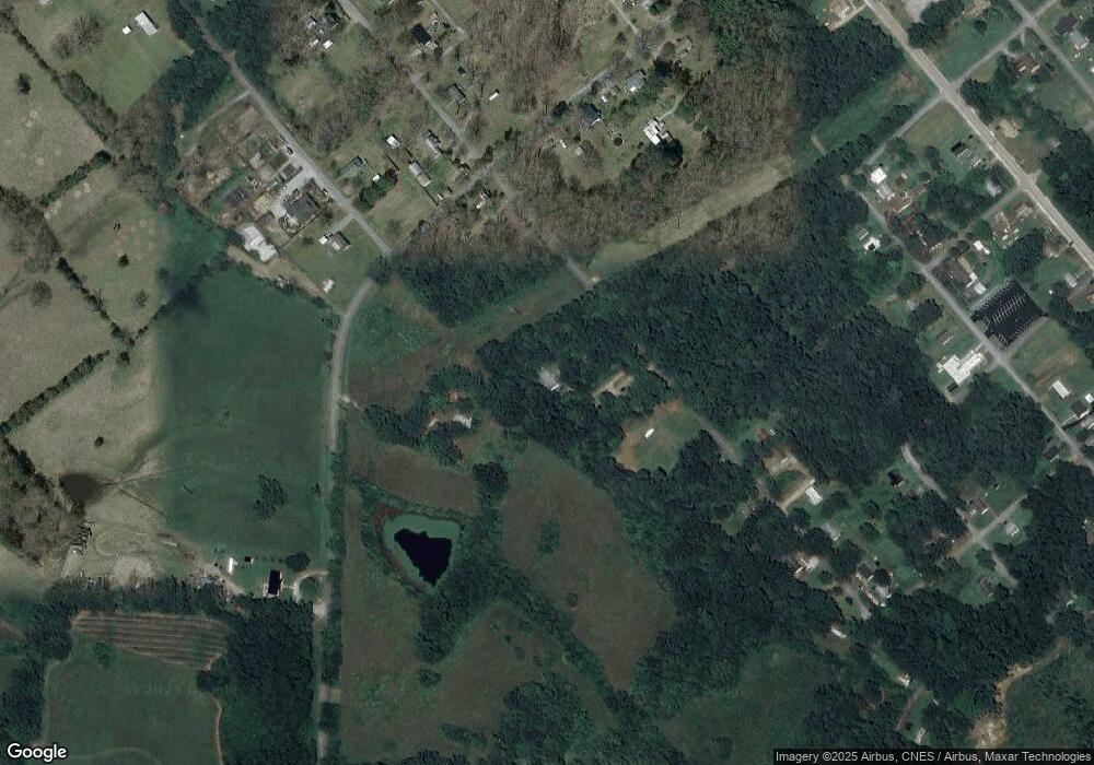 903 Park Ave, Victoria, VA 23974 - photo 1