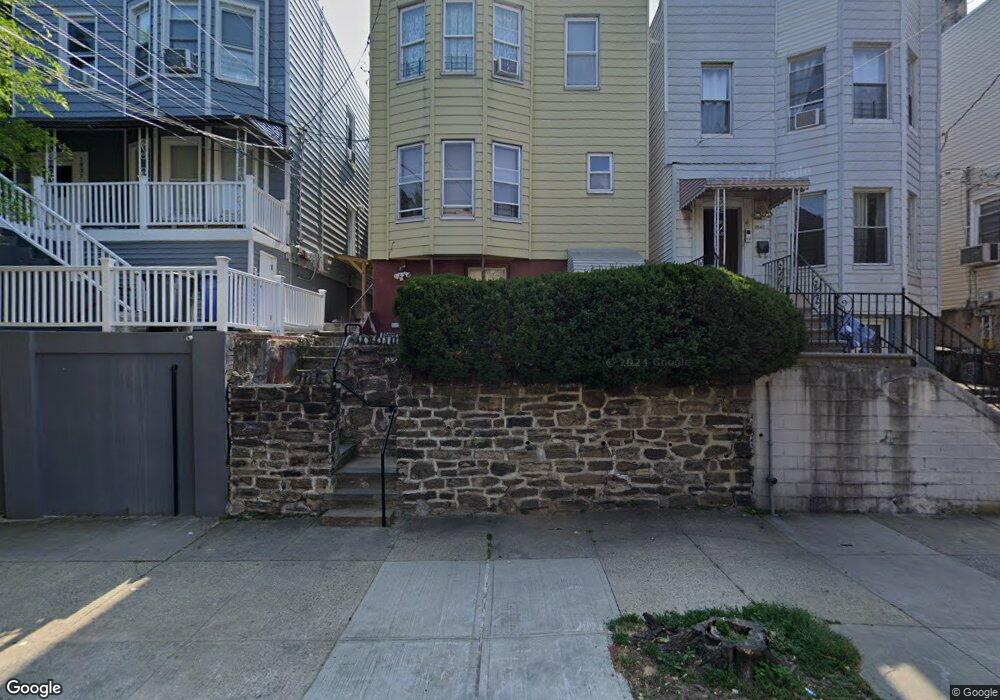 1839 Victor St, Bronx, NY 10462 - photo 1