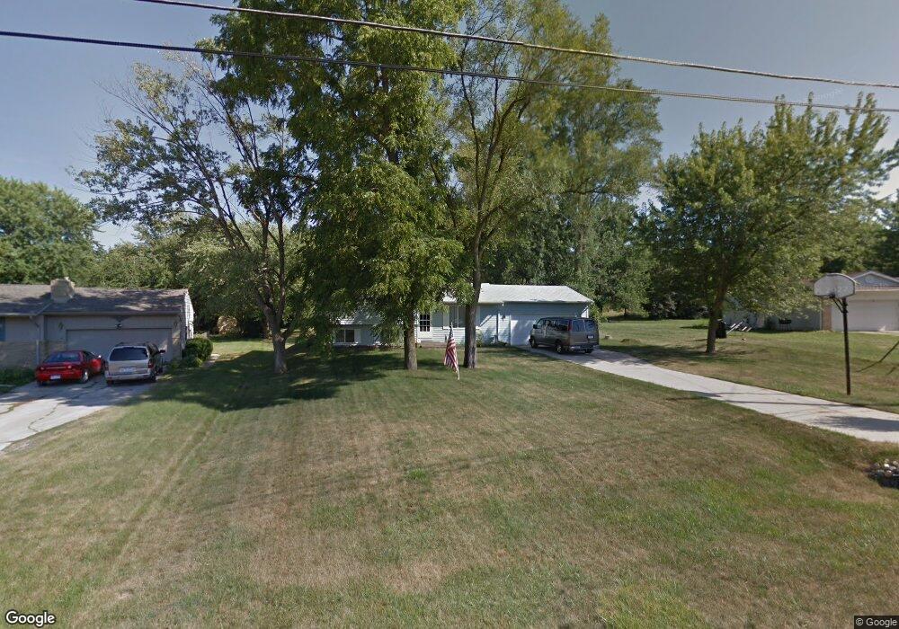 2058 Casaloma Ct, Flint, MI 48532 - photo 1