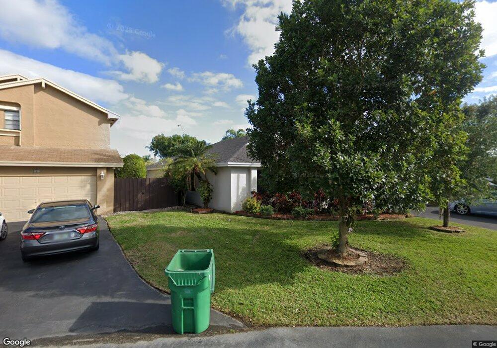 4253 SW 147th Ct, Miami, FL 33185 - photo 1