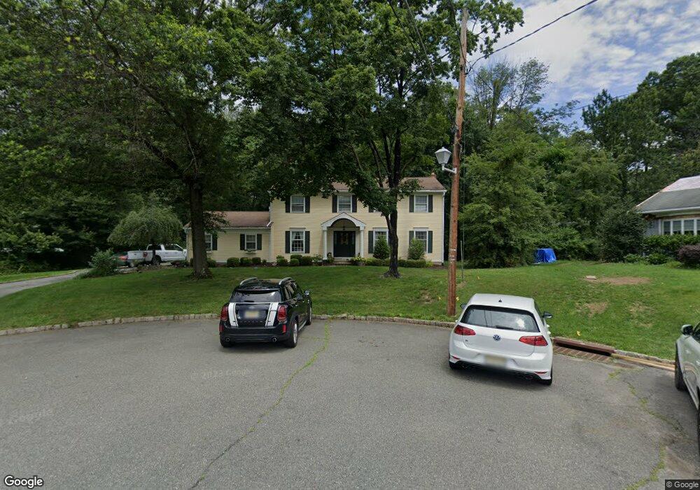 4 Sanford Ct, Morris Plains, NJ 07950 - photo 1