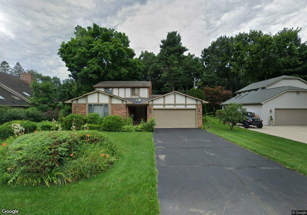 3400 Winterberry Dr, West Bloomfield, MI 48324 - photo 1