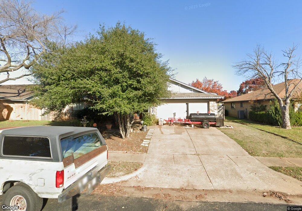 2013 Cedar Grove Ln, Bedford, TX 76021 - photo 1