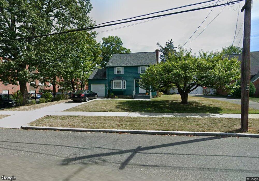 36 Sycamore St, Holyoke, MA 01040 - photo 1