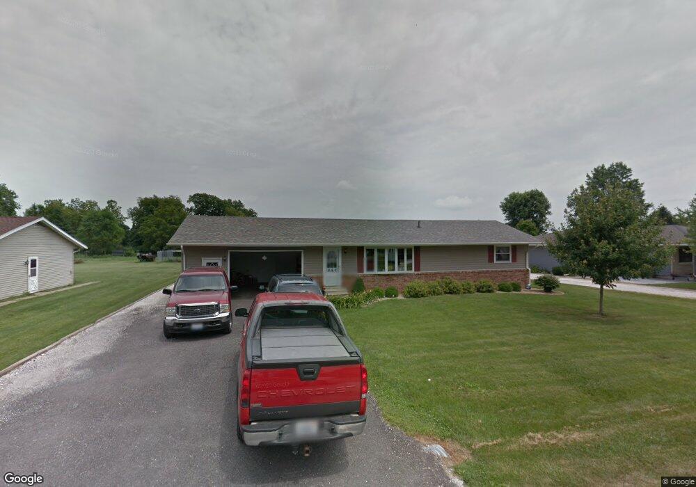 820 S Plum St, Virginia, IL 62691 - photo 1