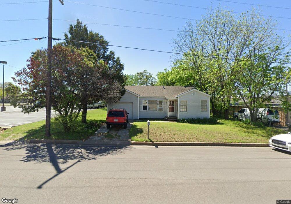 106 E Weatherford St, Weatherford, TX 76086 - photo 1