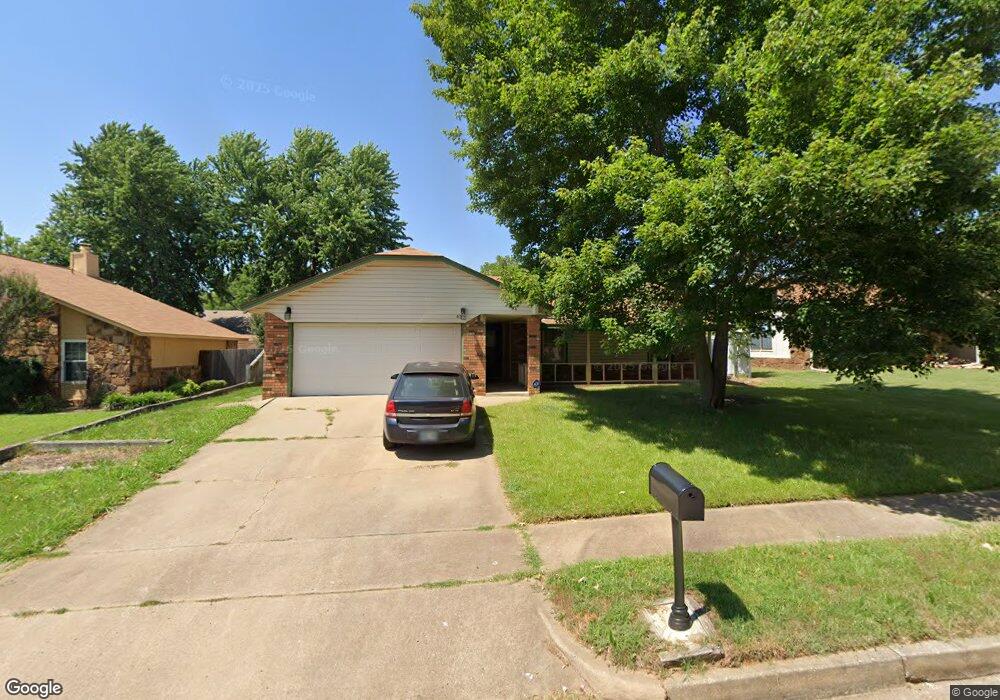 406 W Los Angeles Place, Broken Arrow, OK 74011 - photo 1