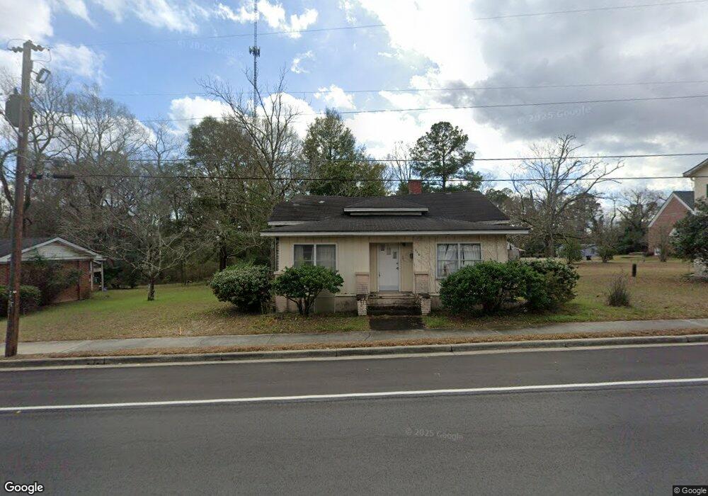 110 Martin Luther King jr Dr, Claxton, GA 30417 - photo 1