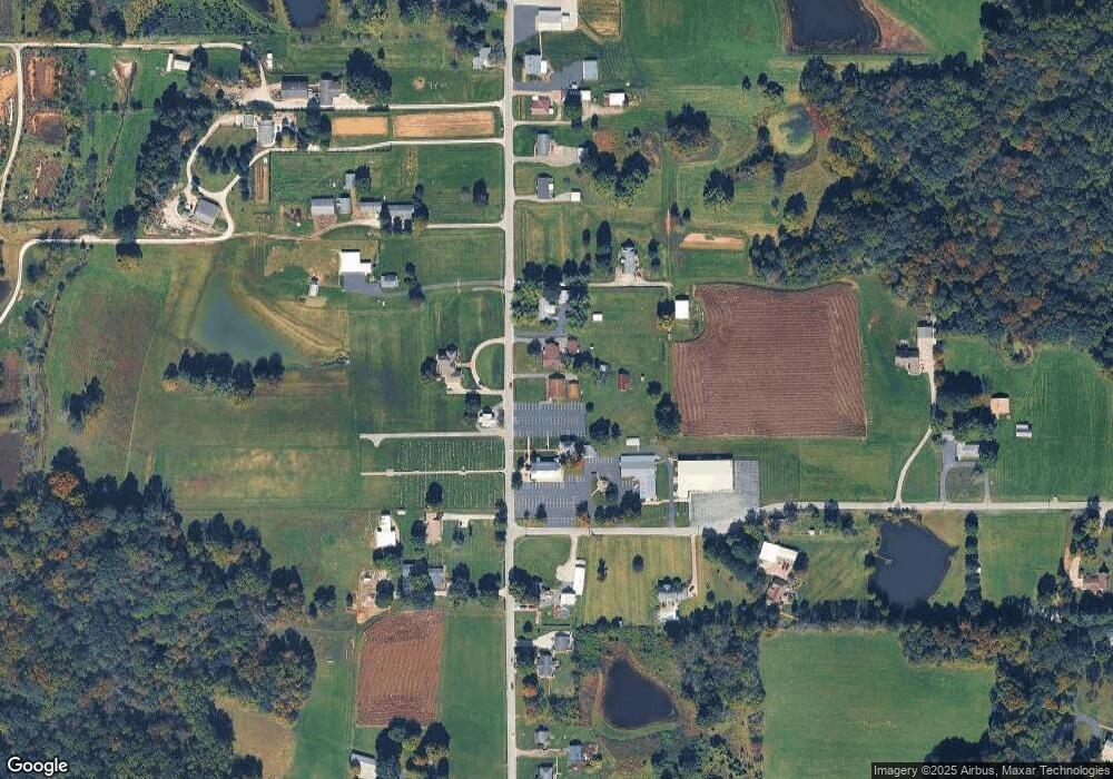 7502 Navilleton Rd, Floyds Knobs, IN 47119 - photo 1