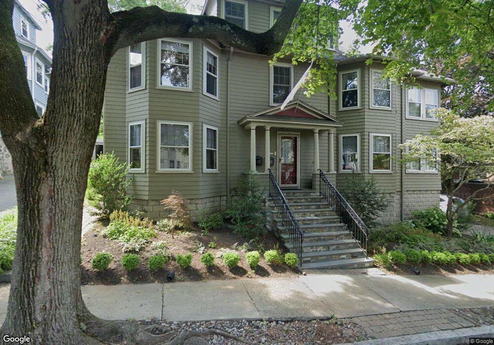 11 Richardson Ave unit 1, Arlington, MA 02476 - photo 1