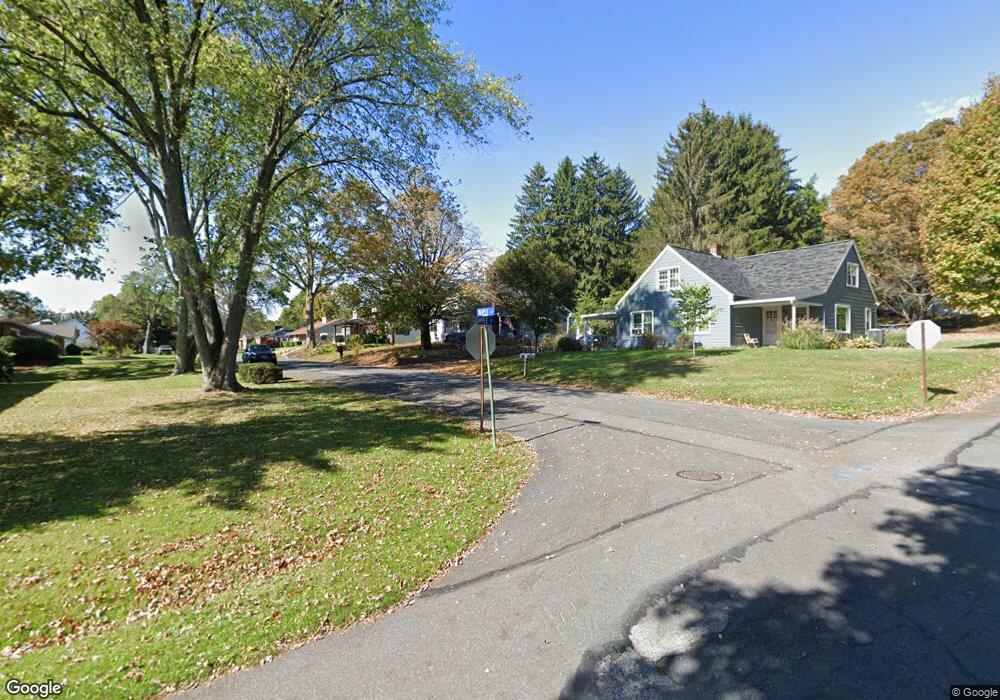 204 Maple Ln, New Bloomfield, PA 17068 - photo 1