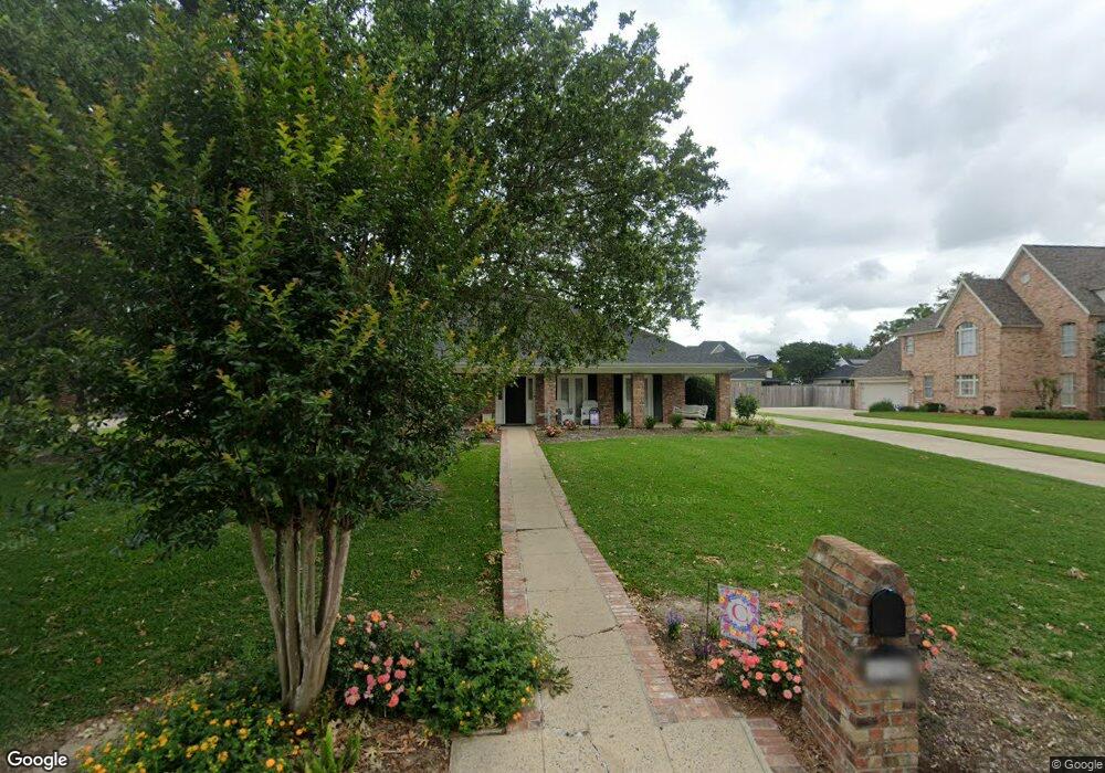 2702 Nottoway Ln, Lake Charles, LA 70605 - photo 1