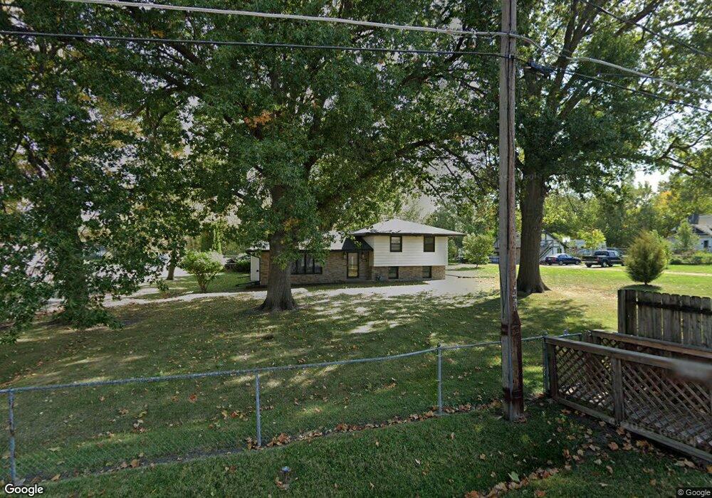 4255 N Baseline St, Des Moines, IA 50313 - photo 1