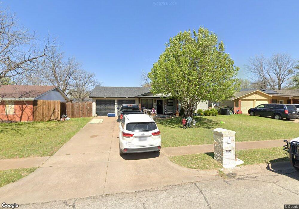 1402 Phillips St, Cleburne, TX 76033 - photo 1
