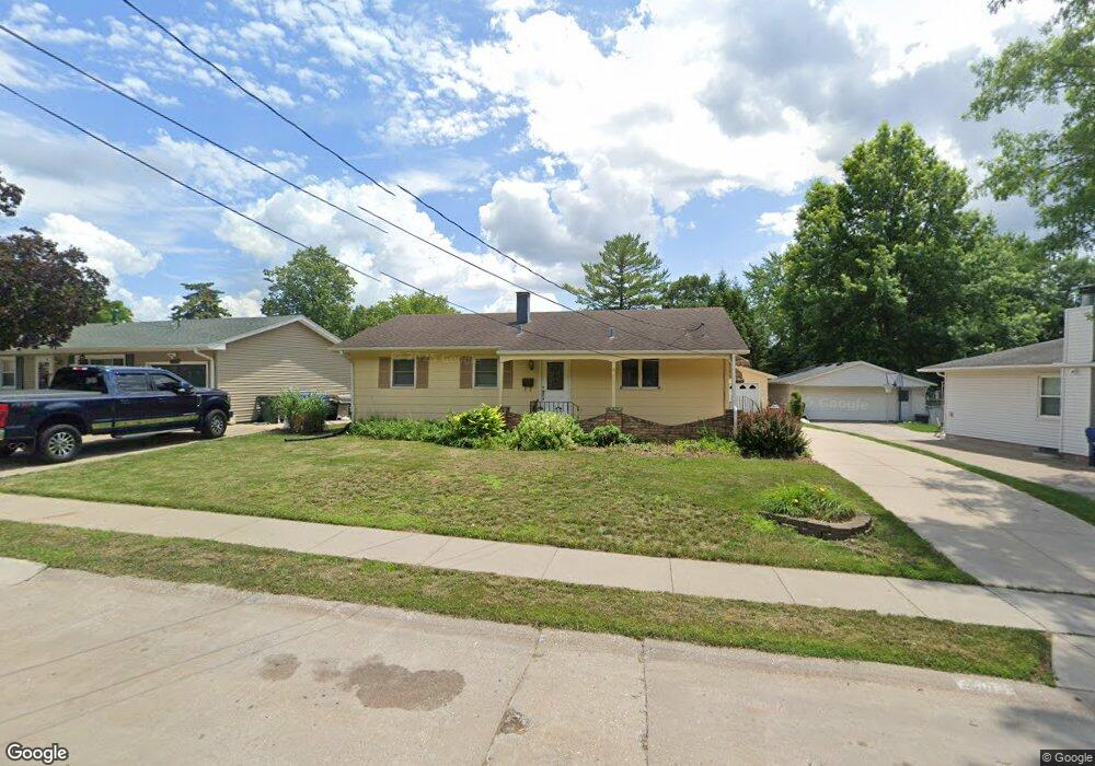 3231 W 13th St, Davenport, IA 52804 - photo 1