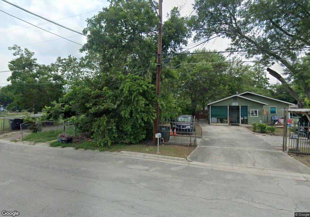 305 Laredo St, San Marcos, TX 78666 - photo 1