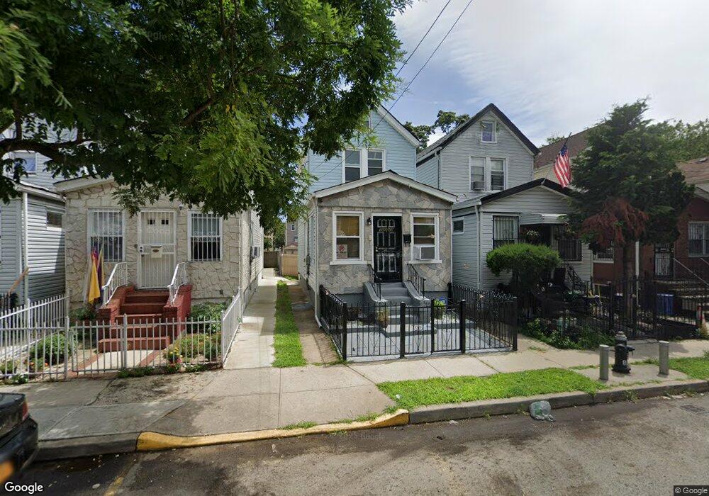 150-70 116th Rd, Jamaica, NY 11434 - photo 1