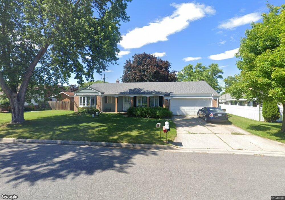 1520 Alturas Dr, Owosso, MI 48867 - photo 1