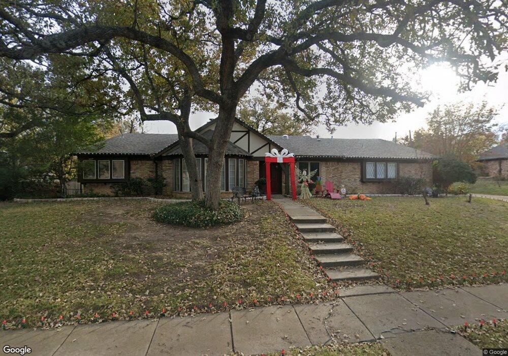 3803 Woodvine Dr, Euless, TX 76040 - photo 1