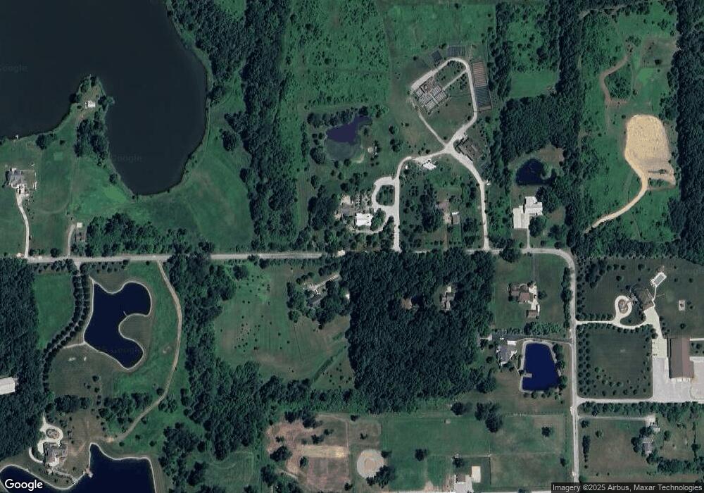 8935 Hollopeter Rd, Leo, IN 46765 - photo 1