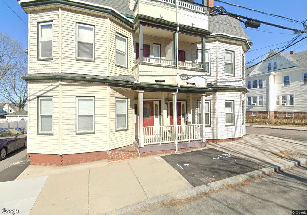 138 Walnut St unit 4, Malden, MA 02148 - photo 1