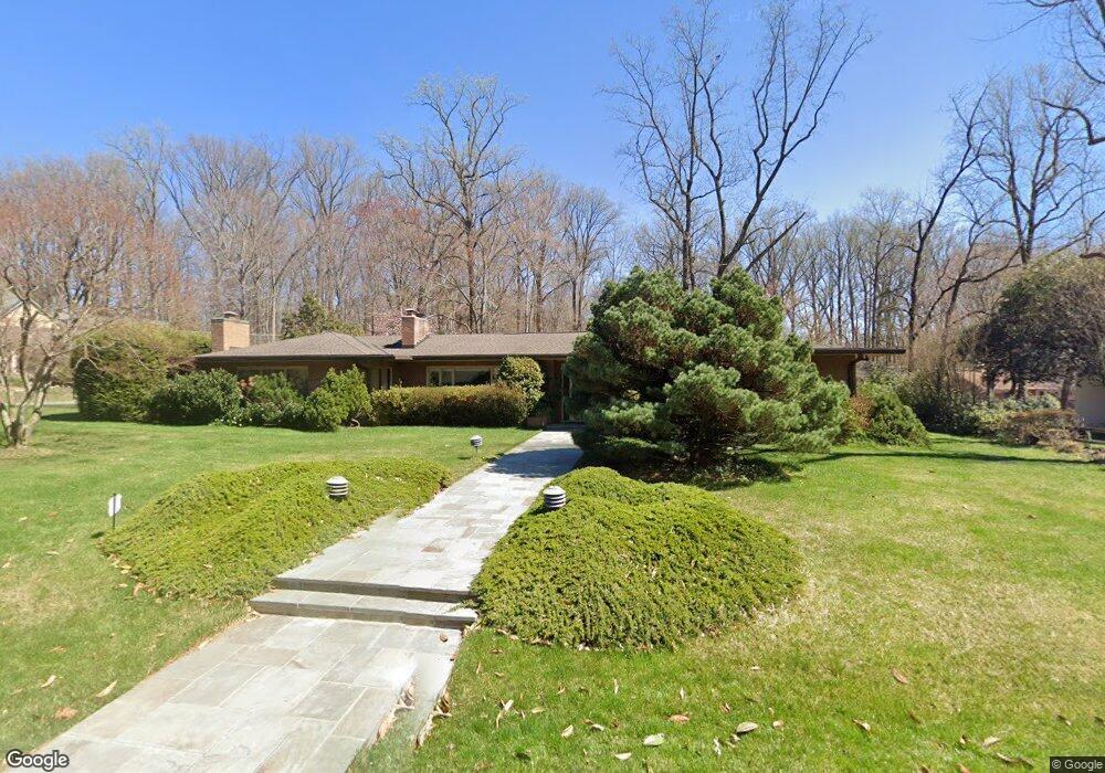 1333 Pine Tree Rd, McLean, VA 22101 - photo 1