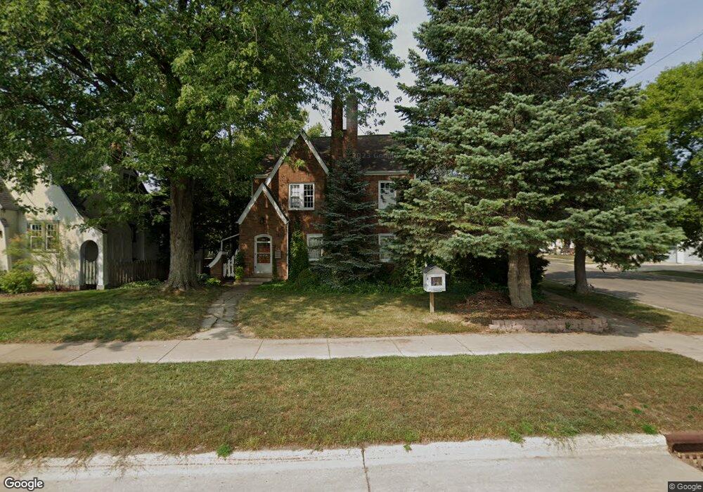 900 4th St SW, Austin, MN 55912 - photo 1