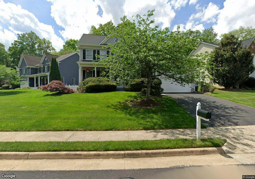 8057 Prichards Ct, Dunn Loring, VA 22027 - photo 1