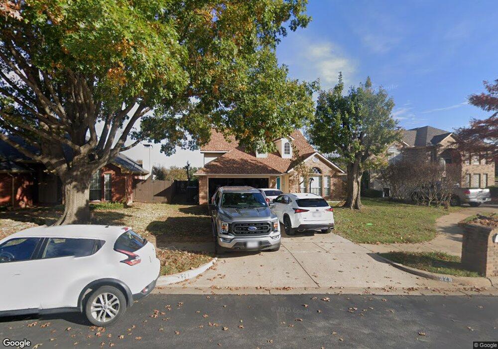 328 Parkview Dr, Hurst, TX 76053 - photo 1