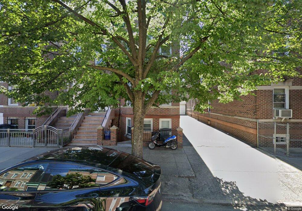 3083 43rd St, Astoria, NY 11103 - photo 1