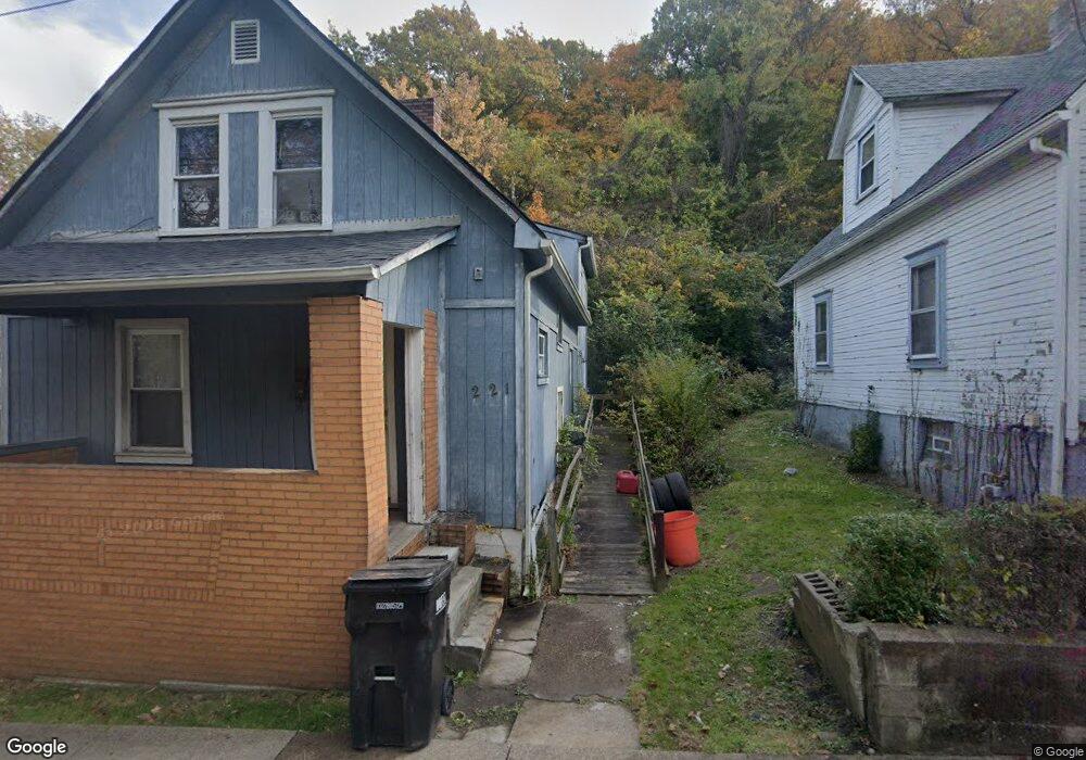 221 Highland Ave, Aliquippa, PA 15001 - photo 1