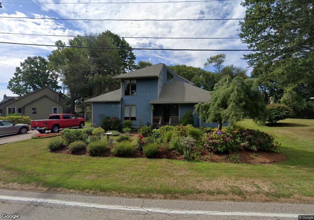 67 Bonnet Point Rd, Narragansett, RI 02882 - photo 1