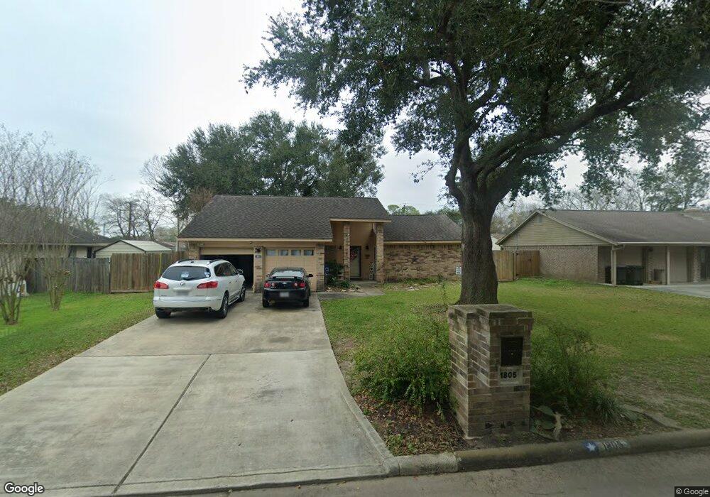1805 Parkcrest St, Alvin, TX 77511 - photo 1
