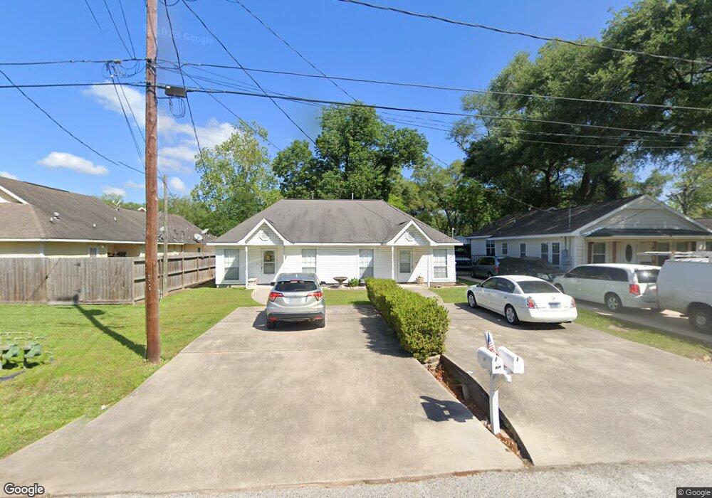 612 Kane St, Tomball, TX 77375 - photo 1