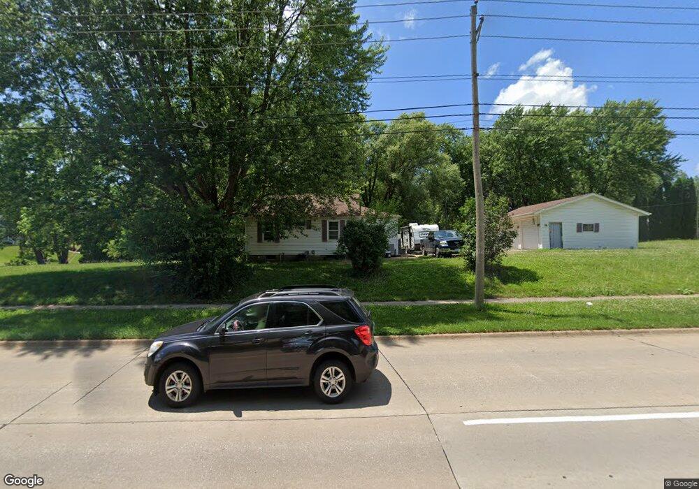 1706 W 49th St, Davenport, IA 52806 - photo 1