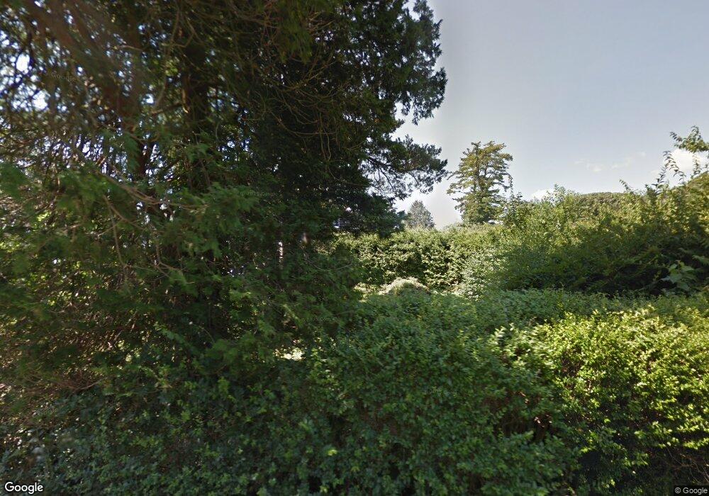 47 N Ridge Rd, Old Greenwich, CT 06870 - photo 1