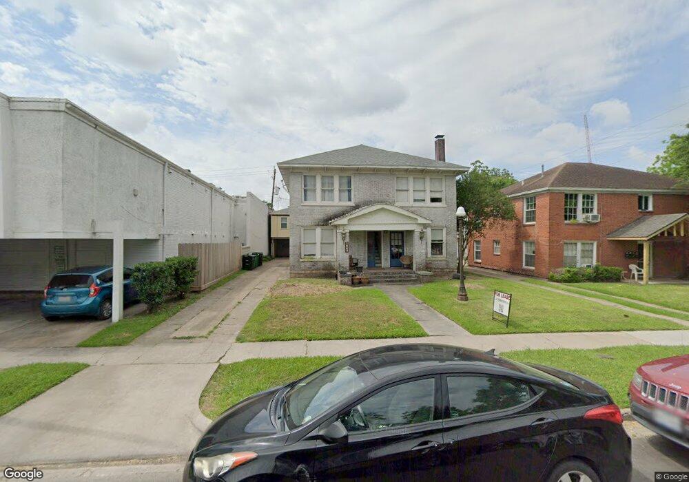 1649 W Main St, Houston, TX 77006 - photo 1