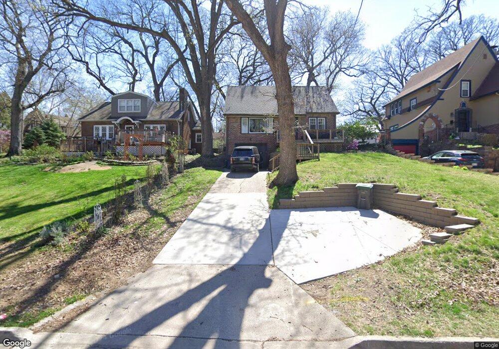 3900 Maquoketa Dr, Des Moines, IA 50311 - photo 1