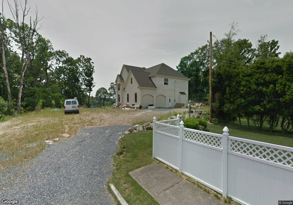 426 S Jane St, Allentown, PA 18109 - photo 1