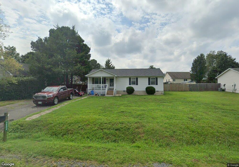 2805 Wakefield St, Colonial Beach, VA 22443 - photo 1