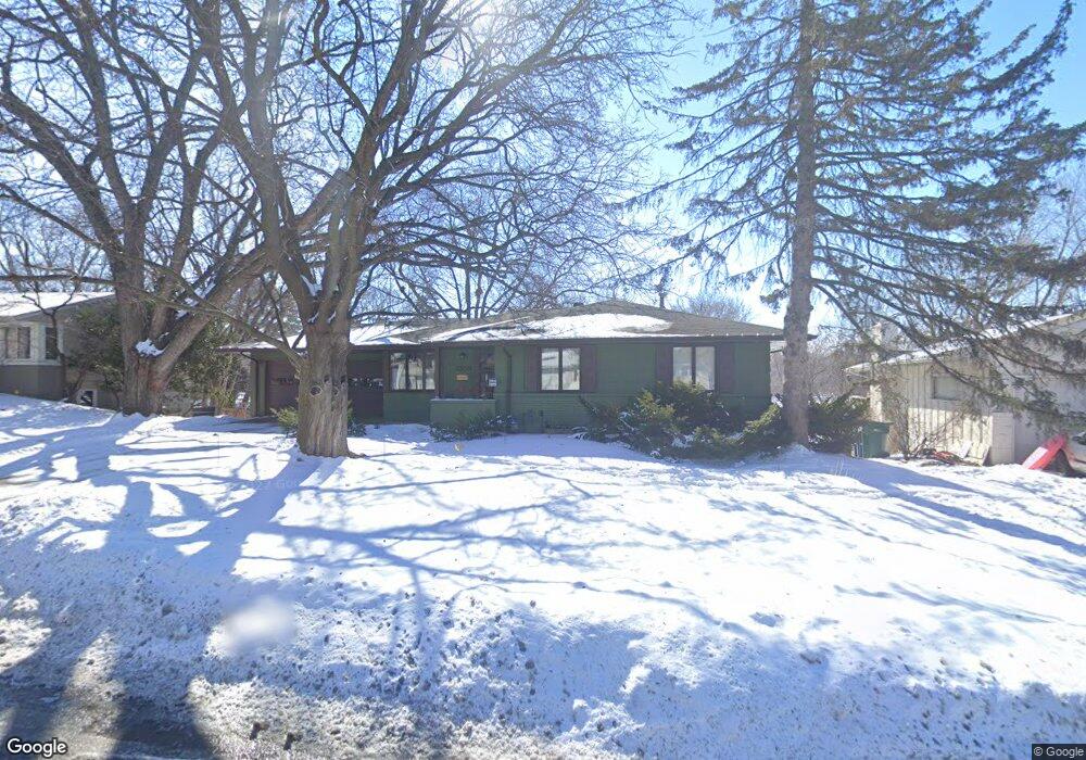 5153 Abercrombie Dr, Edina, MN 55439 - photo 1