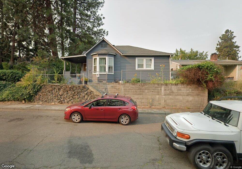 312 W 13th St, the Dalles, OR 97058 - photo 1