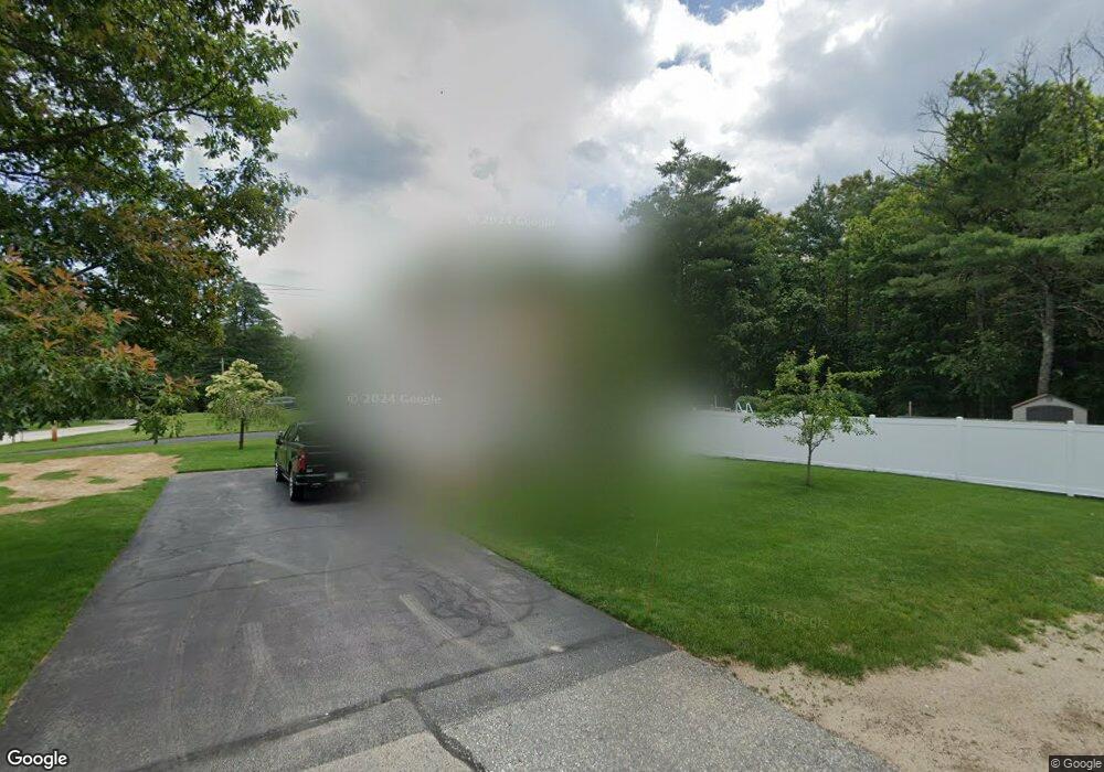 47 Wayne Dr, Weare, NH 03281 - photo 1