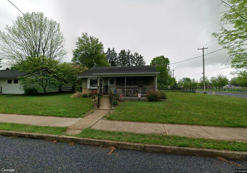 304 5th St, Shoemakersville, PA 19555 - photo 1