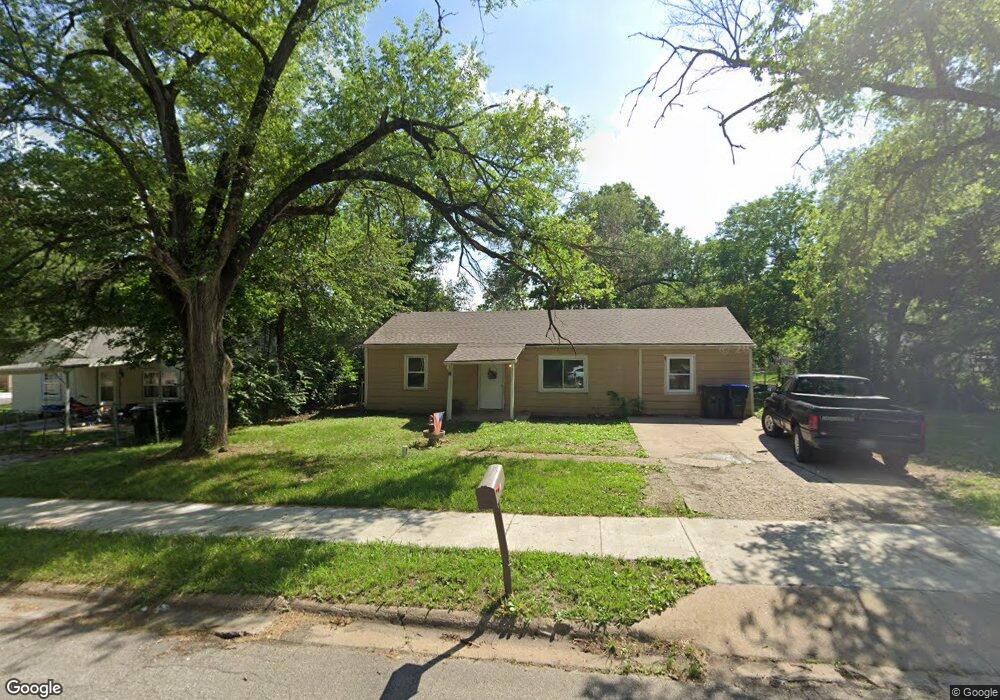 3365 SE Irvingham St, Topeka, KS 66605 - photo 1