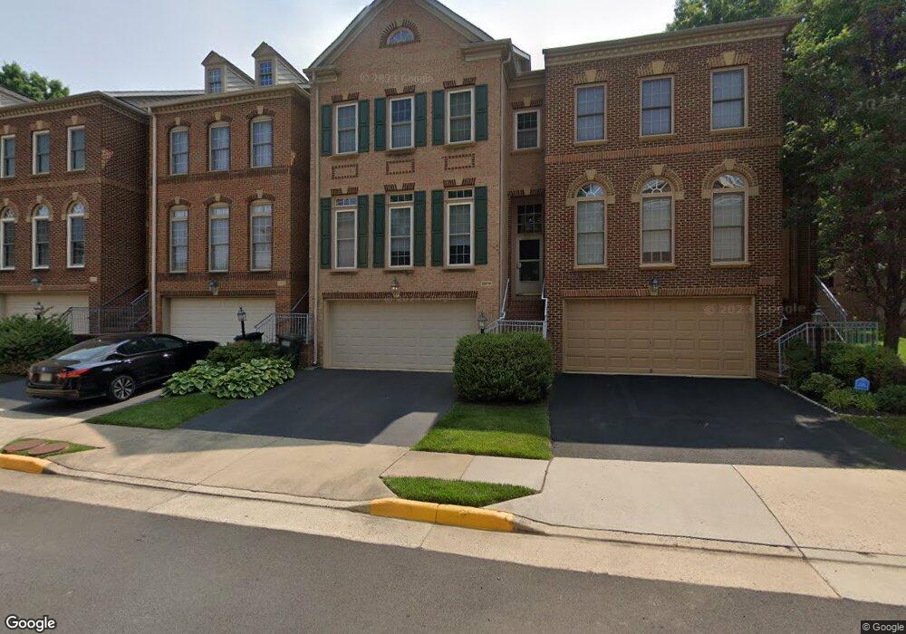 12479 Rose Path Cir, Fairfax, VA 22033 - photo 1