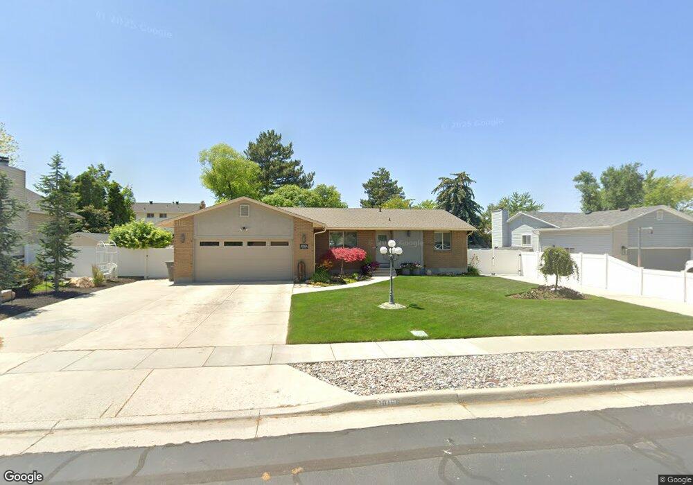 10166 Gilly St, South Jordan, UT 84095 - photo 1