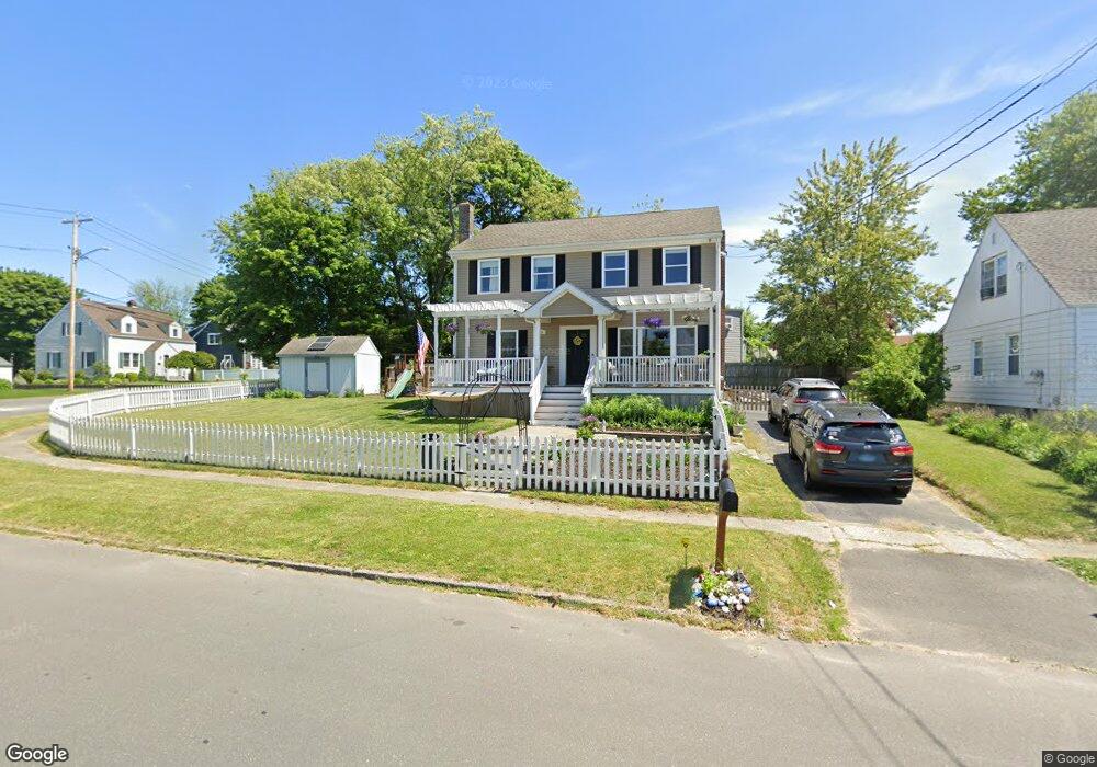 265 Oak Bluff Ave, Stratford, CT 06615 - photo 1