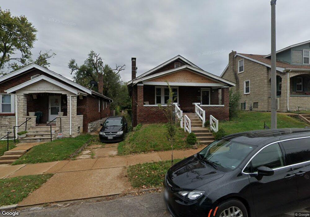 4712 Margaretta Ave, Saint Louis, MO 63115 - photo 1