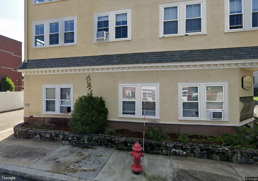 54 Summer St unit 3, Natick, MA 01760 - photo 1